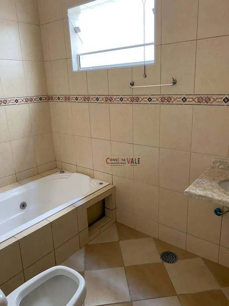 Casa, 3 quartos, 190 m² - Foto 1