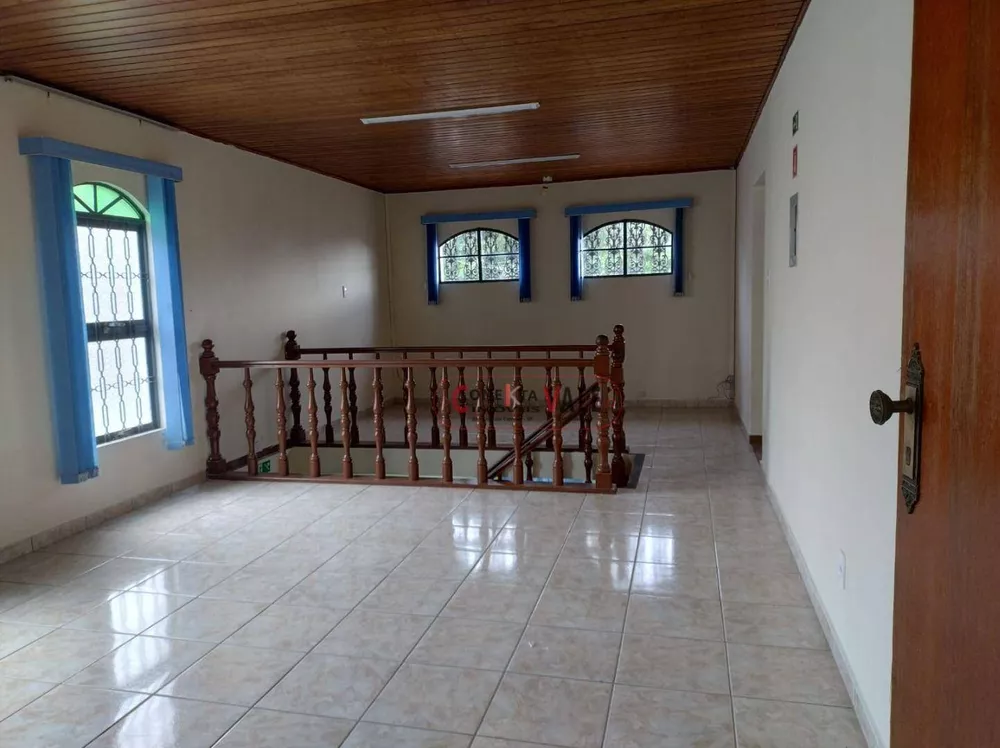 Casa, 5 quartos, 261 m² - Foto 2