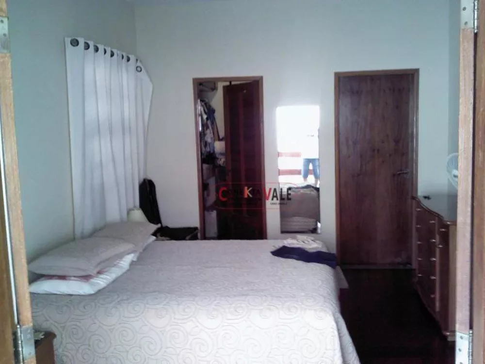 Sobrado, 4 quartos, 280 m² - Foto 4