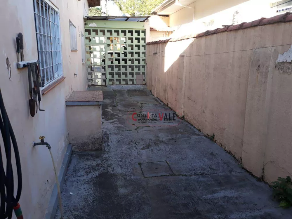 Casa, 4 quartos, 165 m² - Foto 1