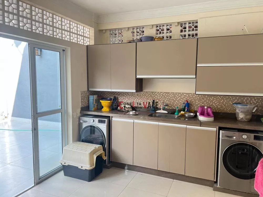 Casa, 4 quartos, 250 m² - Foto 3