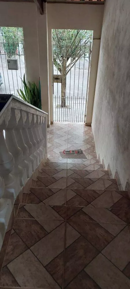 Casa, 3 quartos, 220 m² - Foto 1