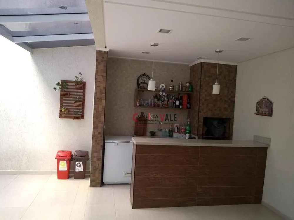 Sobrado, 3 quartos, 196 m² - Foto 2
