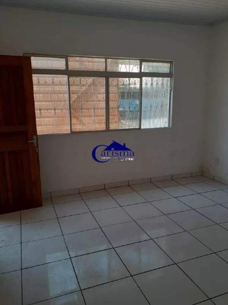 Casa para alugar com 2 quartos, 213m² - Foto 1