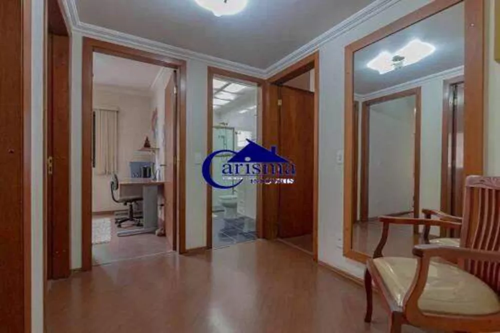 Apartamento para alugar com 4 quartos, 160m² - Foto 1