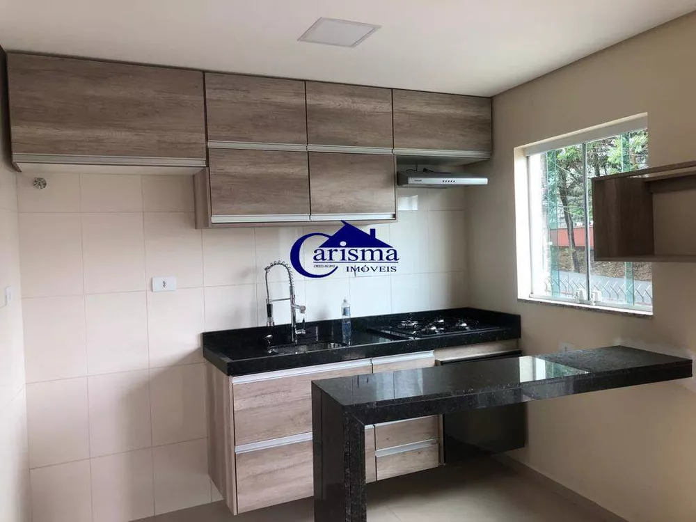 Sobrado à venda com 2 quartos, 76m² - Foto 4