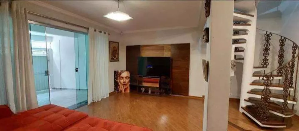 Sobrado, 4 quartos, 190 m² - Foto 2