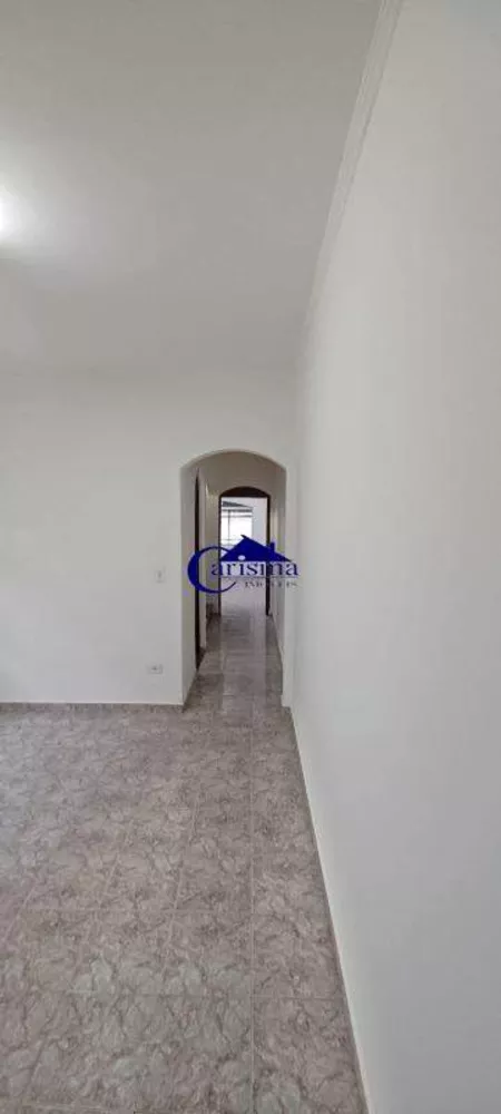 Sobrado à venda com 3 quartos, 218m² - Foto 4