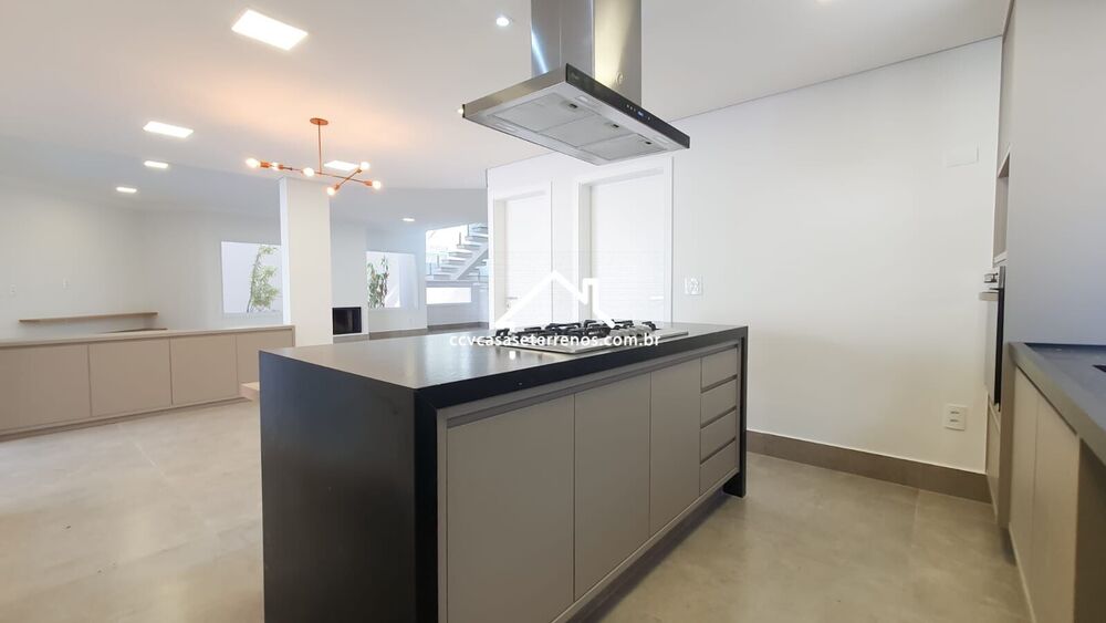 Casa de Condomínio à venda com 4 quartos, 440m² - Foto 9