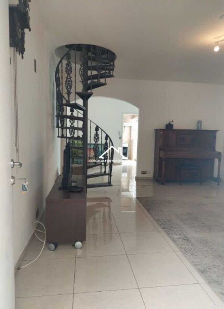 Casa para alugar com 3 quartos, 167m² - Foto 2