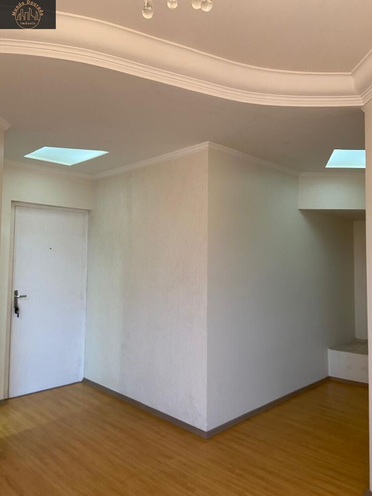 Apartamento à venda com 2 quartos, 60m² - Foto 2