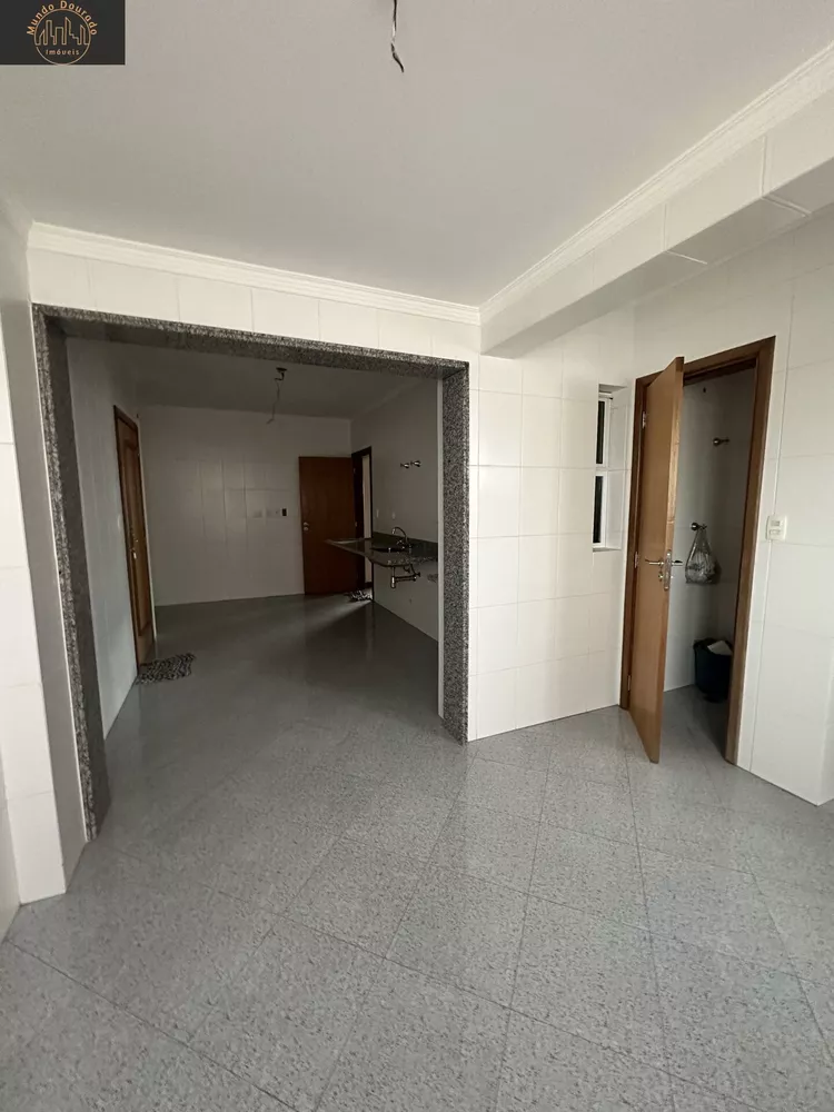 Apartamento à venda com 3 quartos, 168m² - Foto 9