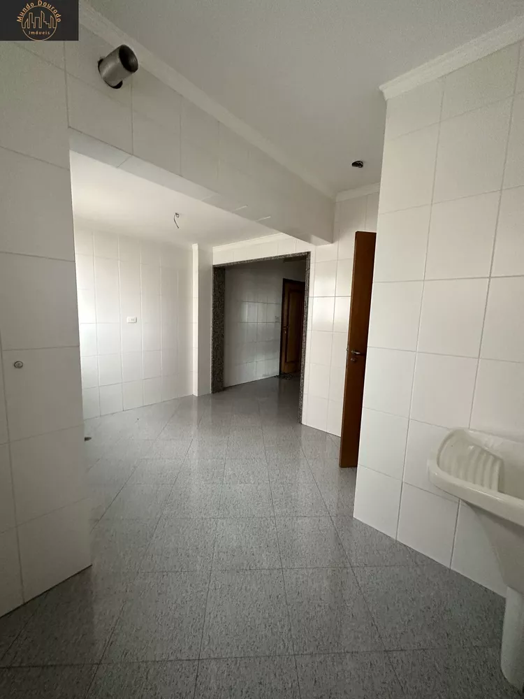 Apartamento à venda com 3 quartos, 168m² - Foto 8