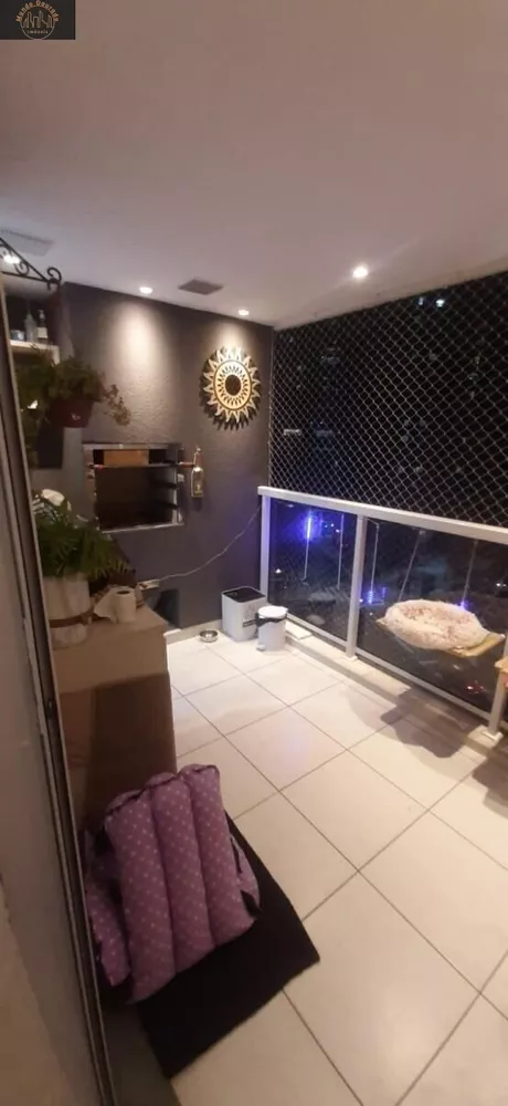 Apartamento à venda com 2 quartos, 63m² - Foto 1