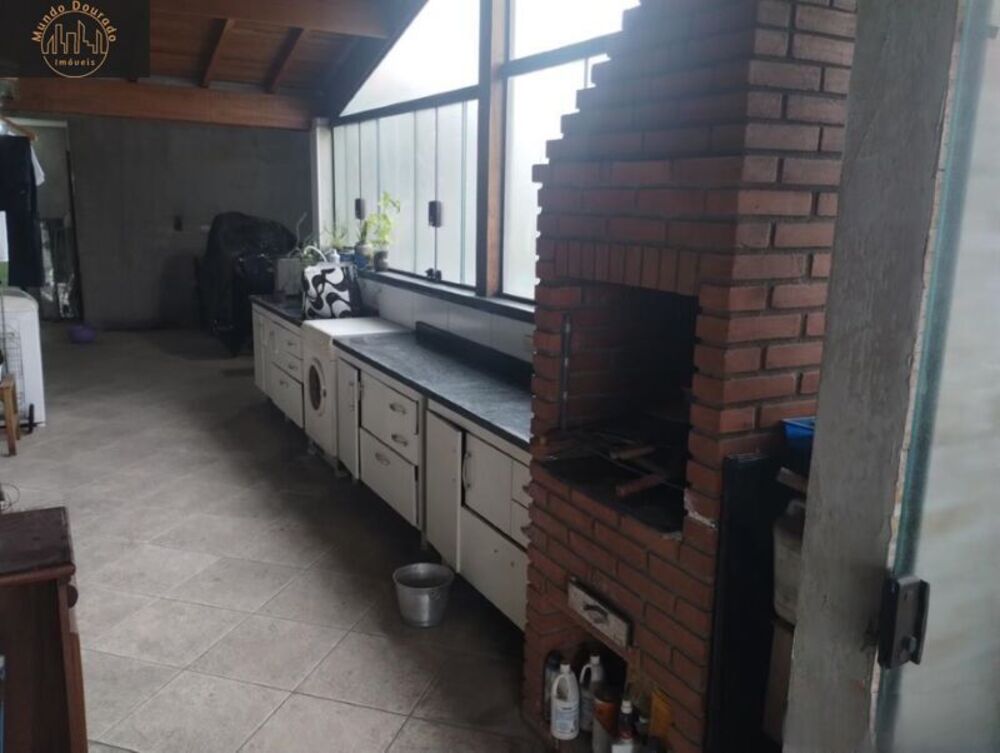 Cobertura, 3 quartos, 200 m² - Foto 1