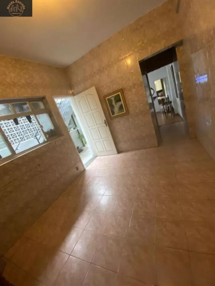 Sobrado à venda com 4 quartos, 170m² - Foto 1