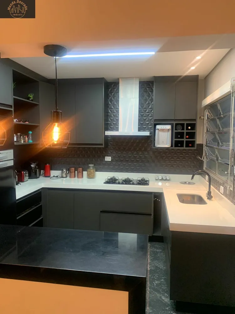 Sobrado, 3 quartos, 238 m² - Foto 6