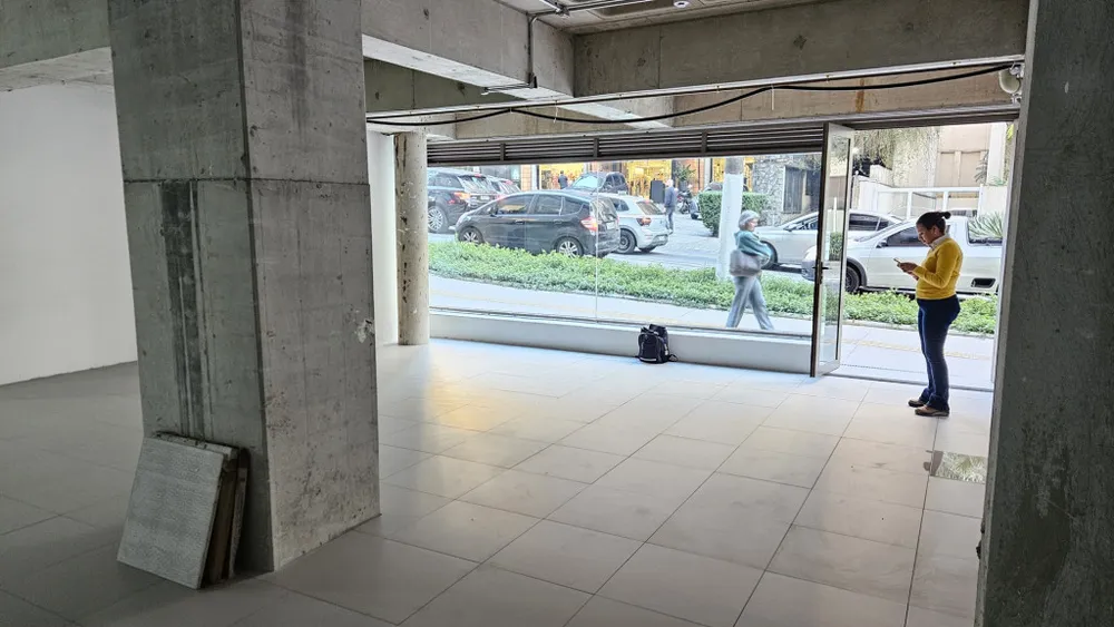 Loja-Salão, 300 m² - Foto 1