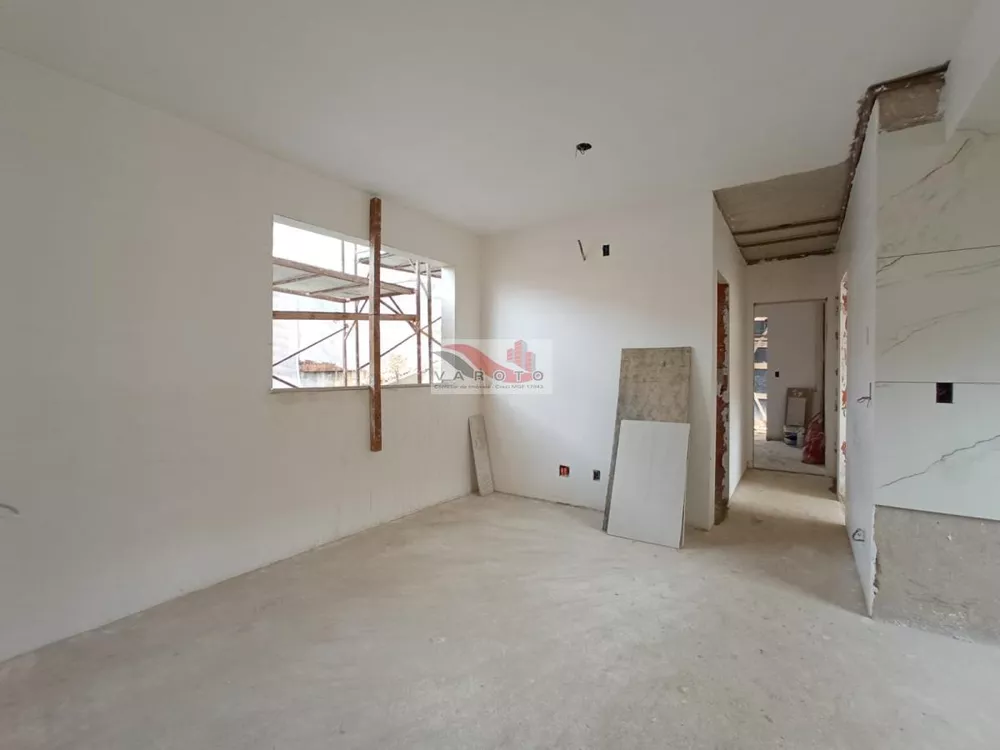 Apartamento à venda com 3 quartos, 8m² - Foto 3