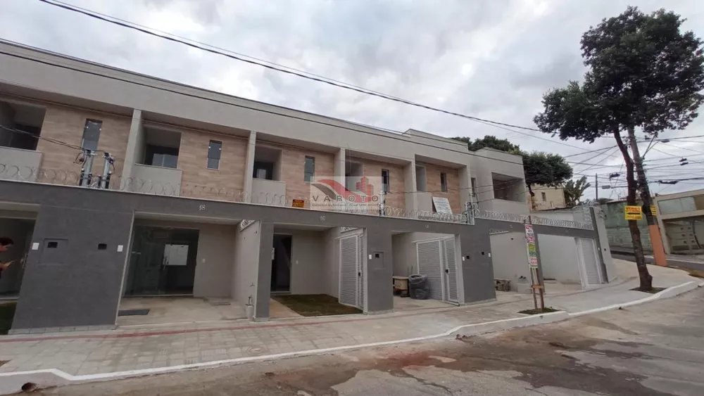 Casa à venda com 2 quartos, 26m² - Foto 2