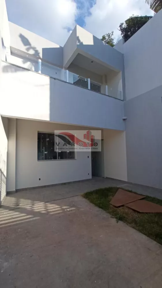 Casa à venda com 2 quartos, 10m² - Foto 1