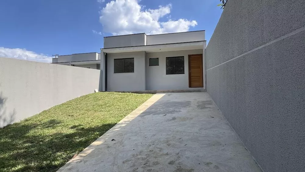 Casa à venda com 3 quartos, 55m² - Foto 2