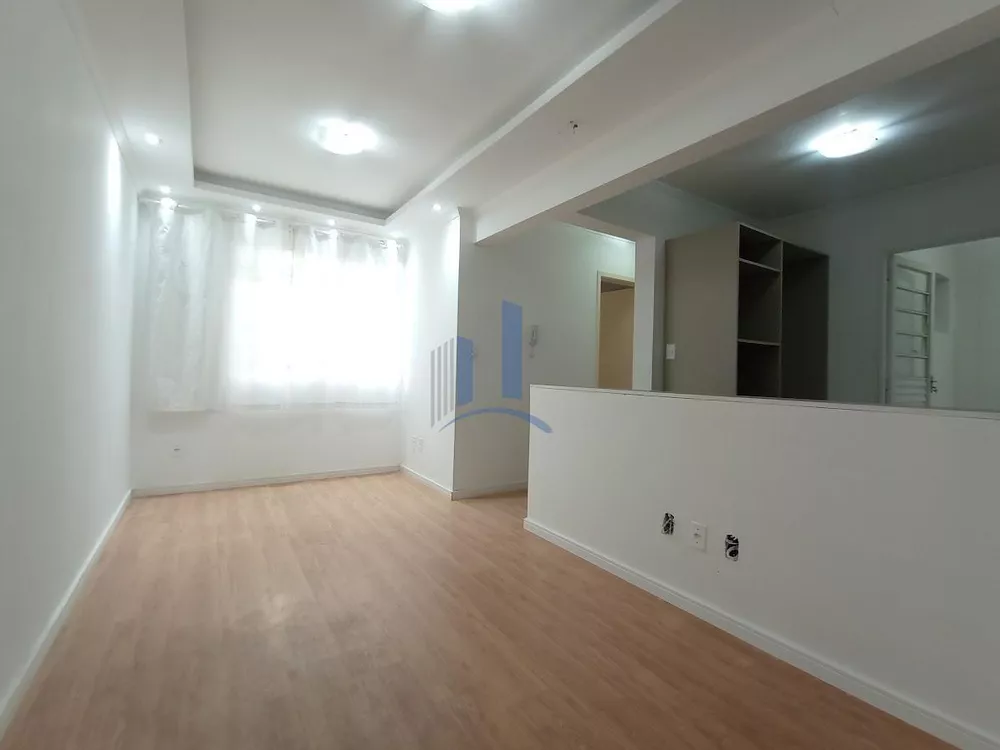 Apartamento à venda com 2 quartos, 45m² - Foto 2