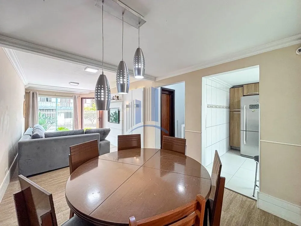 Sobrado, 3 quartos, 193 m² - Foto 2