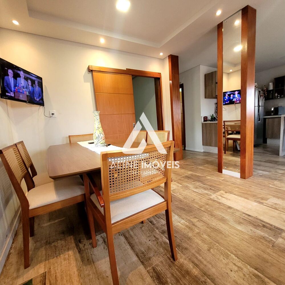 Casa, 3 quartos, 240 m² - Foto 1