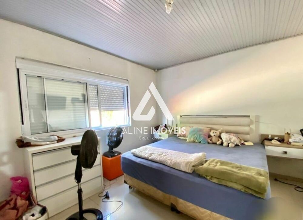 Casa à venda com 3 quartos, 123m² - Foto 2