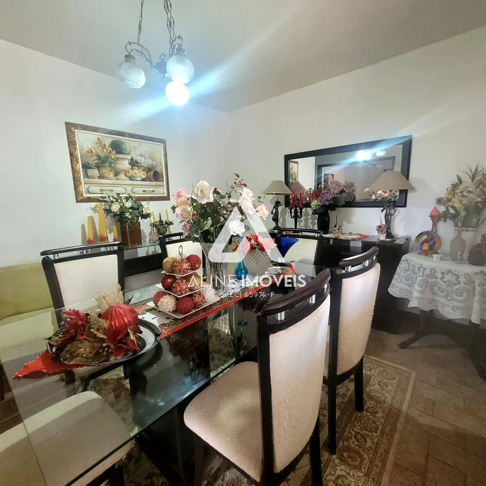 Casa, 2 quartos, 337 m² - Foto 1
