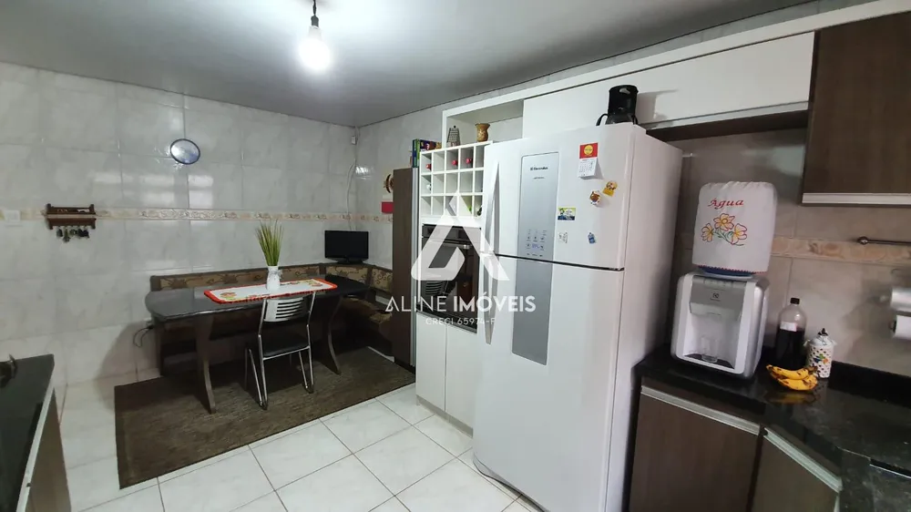 Casa, 3 quartos, 200 m² - Foto 9