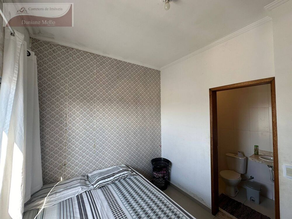 Casa, 3 quartos, 180 m² - Foto 2