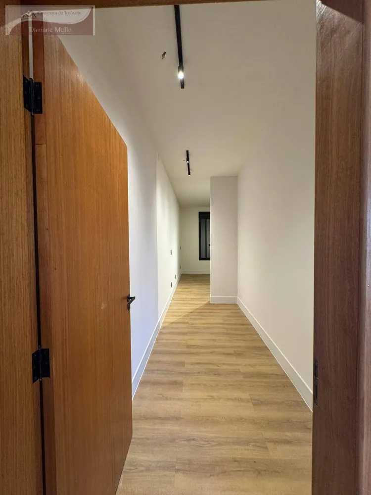 Casa, 3 quartos, 211 m² - Foto 8