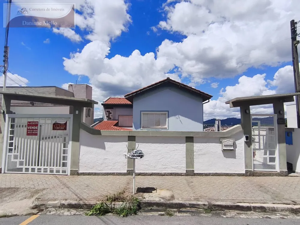 Sobrado, 3 quartos, 230 m² - Foto 1