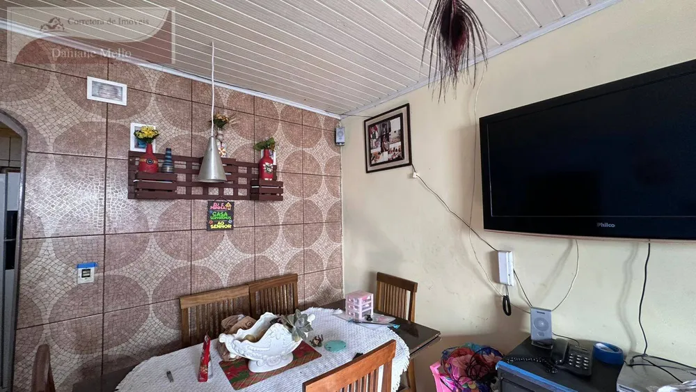 Casa, 4 quartos, 130 m² - Foto 1
