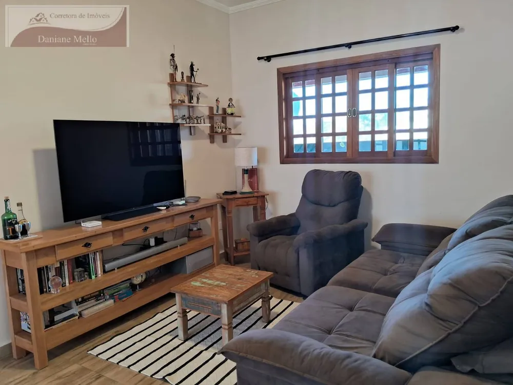 Chácara, 3 quartos, 1180 m² - Foto 2
