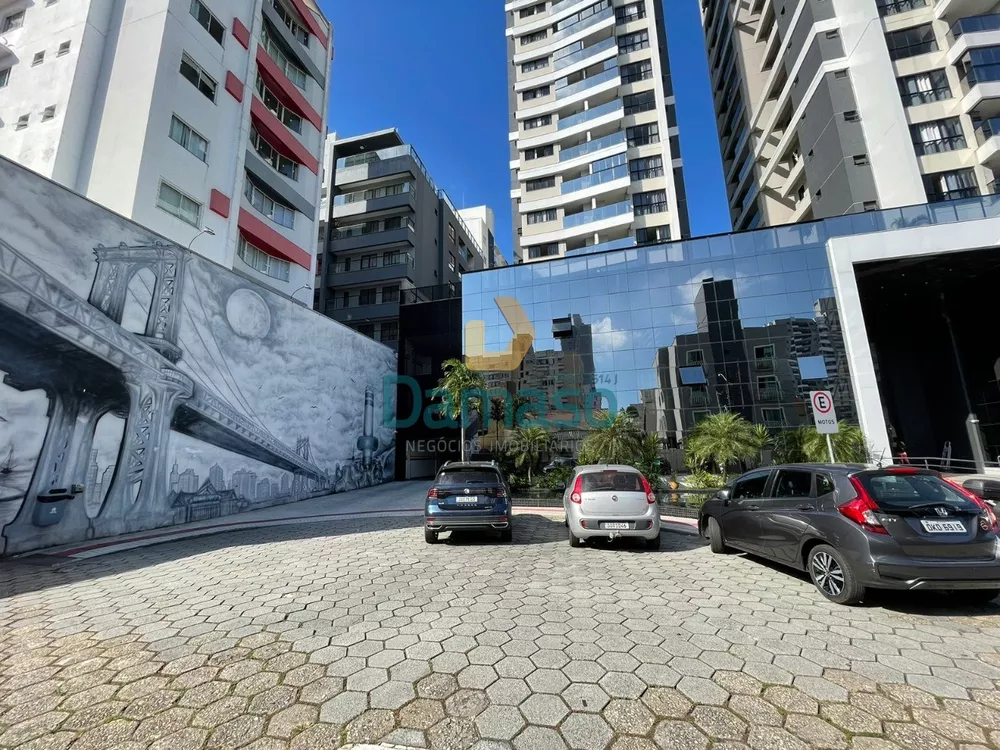 Apartamento à venda com 3 quartos, 77m² - Foto 3