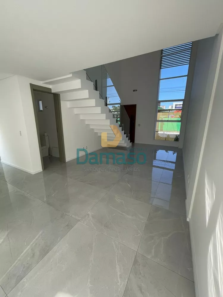 Casa, 3 quartos, 163 m² - Foto 1