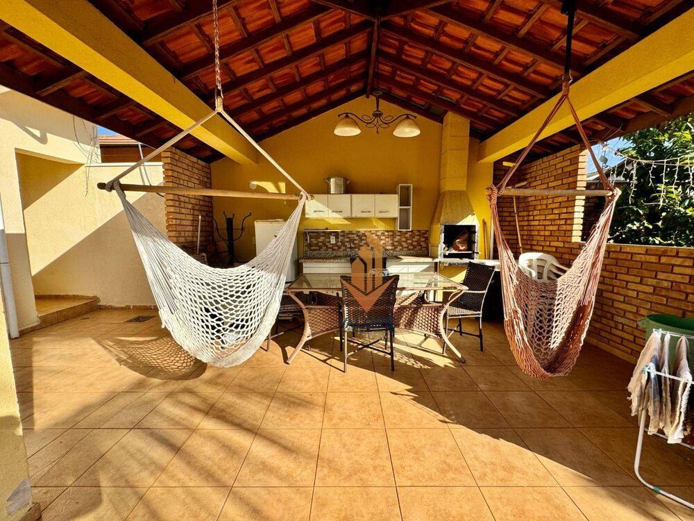Casa, 4 quartos, 278 m² - Foto 3