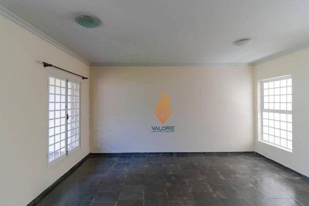Casa, 6 quartos, 192 m² - Foto 2