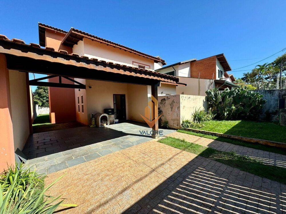 Casa, 3 quartos, 166 m² - Foto 2