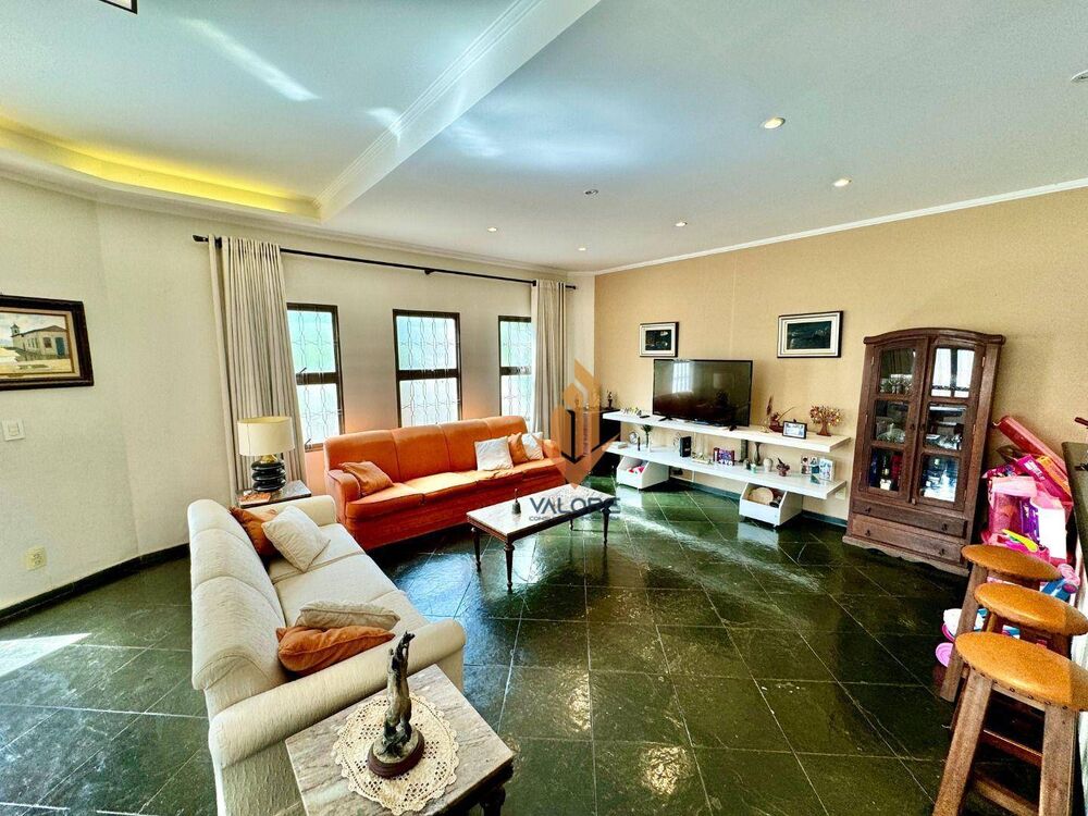 Casa, 3 quartos, 210 m² - Foto 4