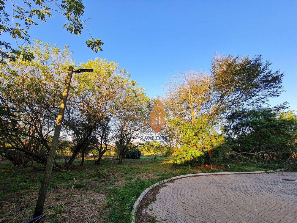 Loteamento e Condomínio, 1000 m² - Foto 1