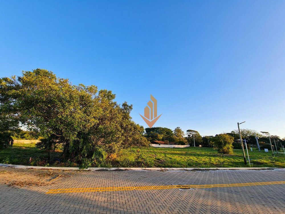 Loteamento e Condomínio, 1000 m² - Foto 1