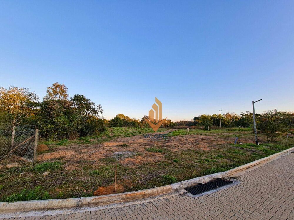 Loteamento e Condomínio, 1000 m² - Foto 1
