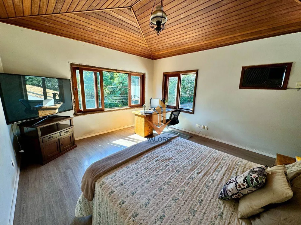 Casa, 3 quartos, 316 m² - Foto 3