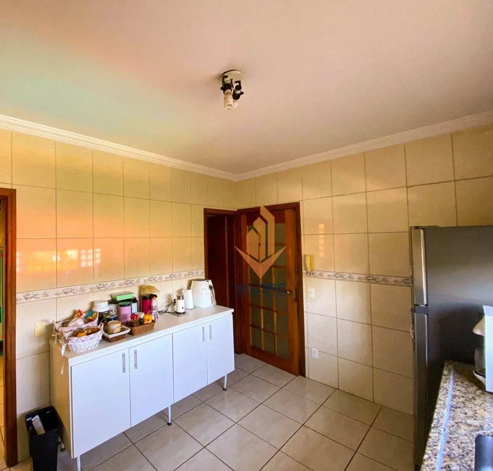 Casa, 4 quartos, 280 m² - Foto 4