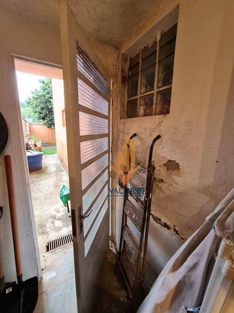 Casa, 4 quartos, 268 m² - Foto 1