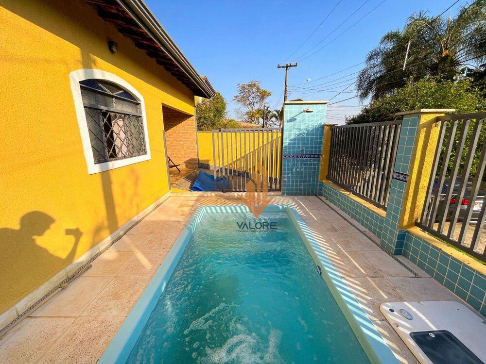 Casa à venda com 3 quartos, 162m² - Foto 3